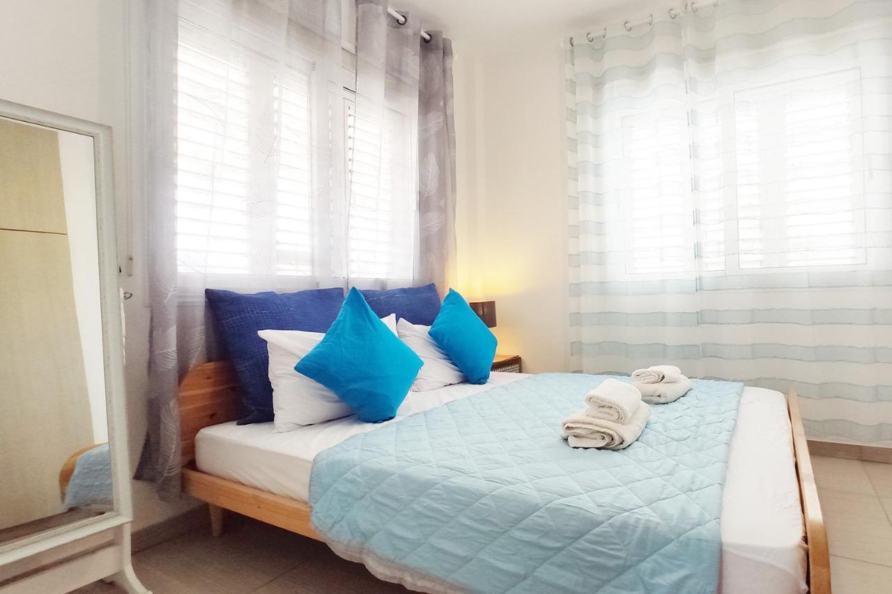 Willa Nissini Shell, 3 Bedroom With Private Pool At Nissi Ajia Napa
